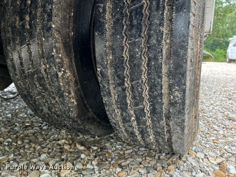 image for item OK9786 2012 Freightliner S2C  shuttle bus