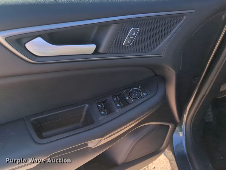 image for item OL9128 2020 Ford Edge  SUV