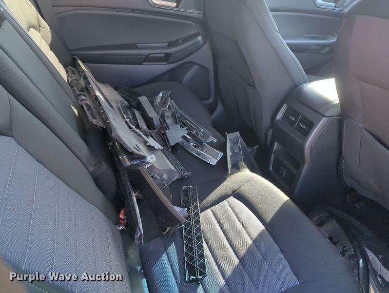 image for item OL9128 2020 Ford Edge  SUV