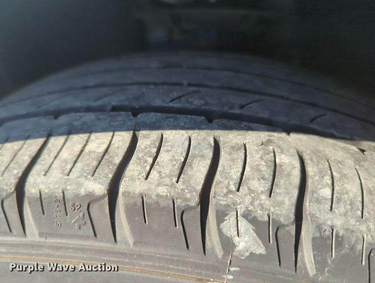 image for item OL9128 2020 Ford Edge  SUV