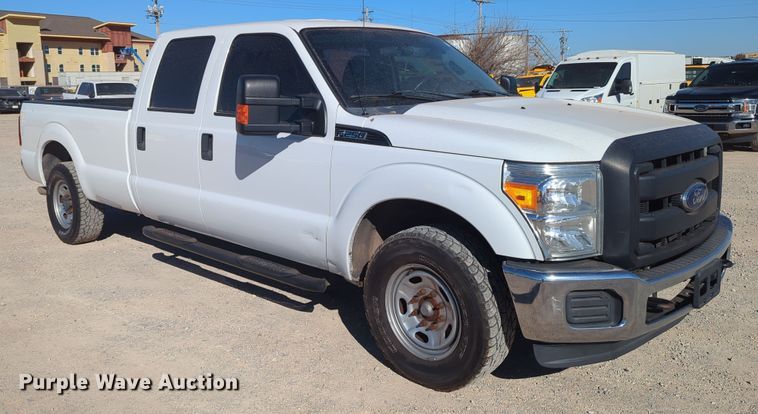 image for item OL9147 2016 Ford F250 Super Duty  Crew Cab pickup truck