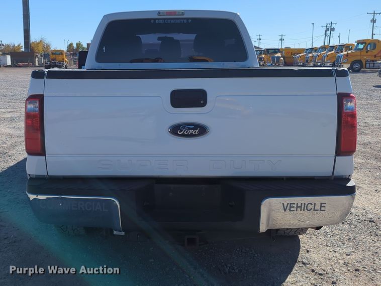 image for item OL9147 2016 Ford F250 Super Duty  Crew Cab pickup truck
