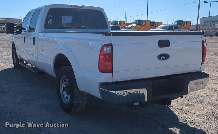 image for item OL9147 2016 Ford F250 Super Duty  Crew Cab pickup truck