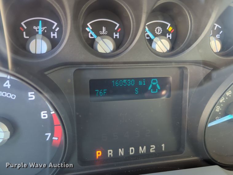 image for item OL9147 2016 Ford F250 Super Duty  Crew Cab pickup truck