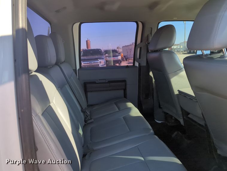 image for item OL9147 2016 Ford F250 Super Duty  Crew Cab pickup truck