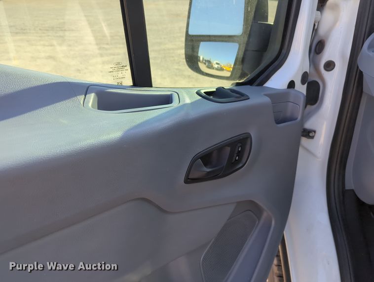 image for item OL9148 2018 Ford Transit 150  van