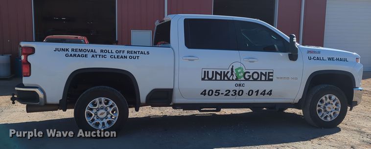 image for item OL9151 2022 Chevrolet Silverado 2500HD  Crew Cab pickup truck