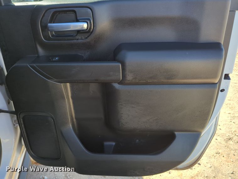 image for item OL9151 2022 Chevrolet Silverado 2500HD  Crew Cab pickup truck