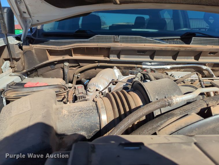 image for item OL9151 2022 Chevrolet Silverado 2500HD  Crew Cab pickup truck