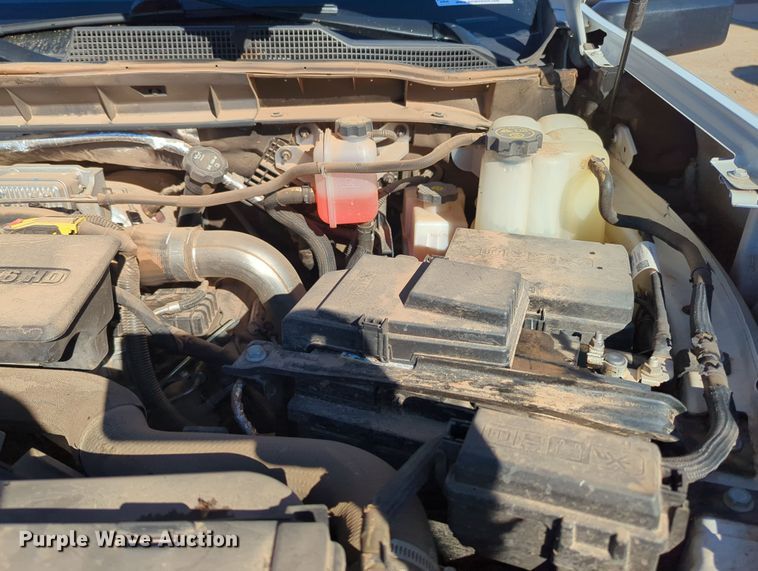 image for item OL9151 2022 Chevrolet Silverado 2500HD  Crew Cab pickup truck