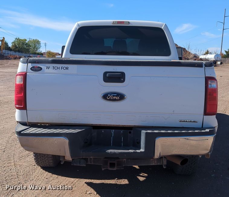 image for item OL9160 2016 Ford F250 Super Duty  Crew Cab pickup truck