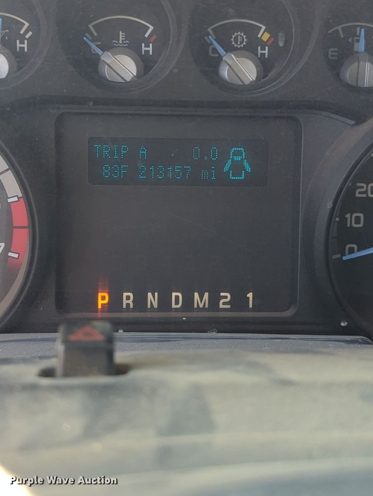 image for item OL9160 2016 Ford F250 Super Duty  Crew Cab pickup truck