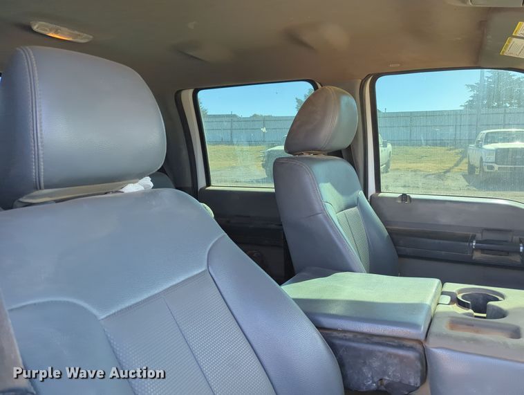 image for item OL9160 2016 Ford F250 Super Duty  Crew Cab pickup truck