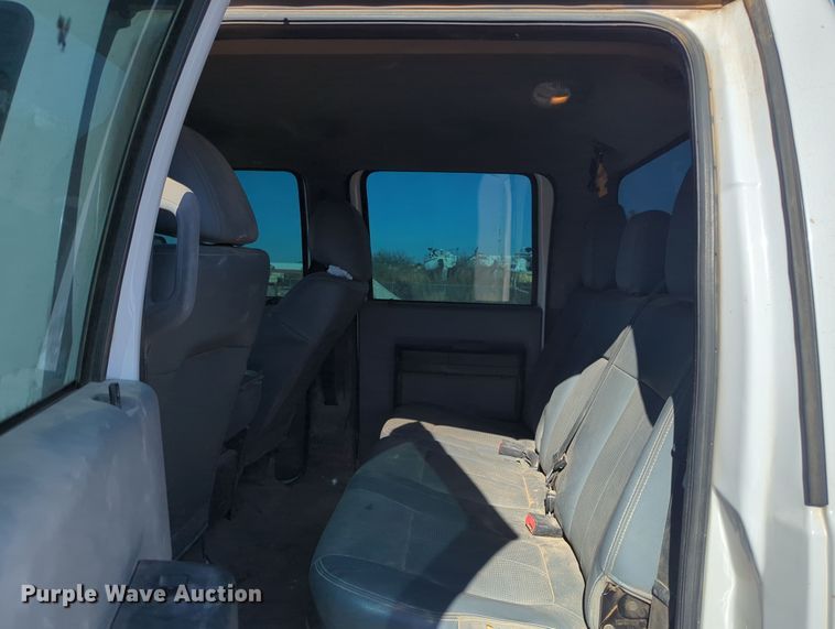 image for item OL9160 2016 Ford F250 Super Duty  Crew Cab pickup truck