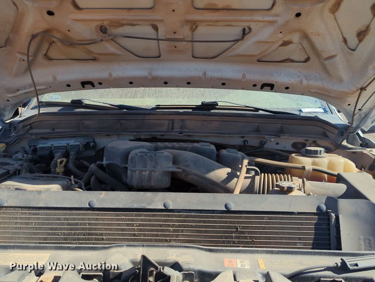 image for item OL9160 2016 Ford F250 Super Duty  Crew Cab pickup truck