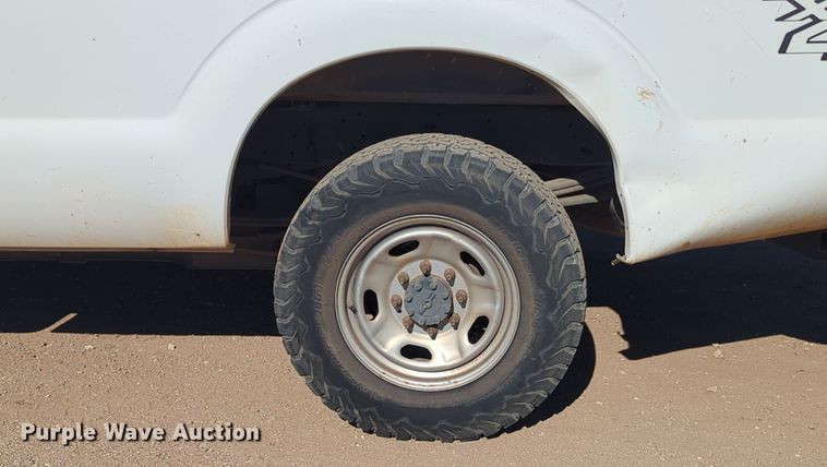 image for item OL9160 2016 Ford F250 Super Duty  Crew Cab pickup truck