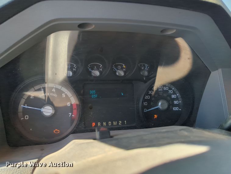 image for item OL9161 2015 Ford F250 Super Duty  Crew Cab pickup truck