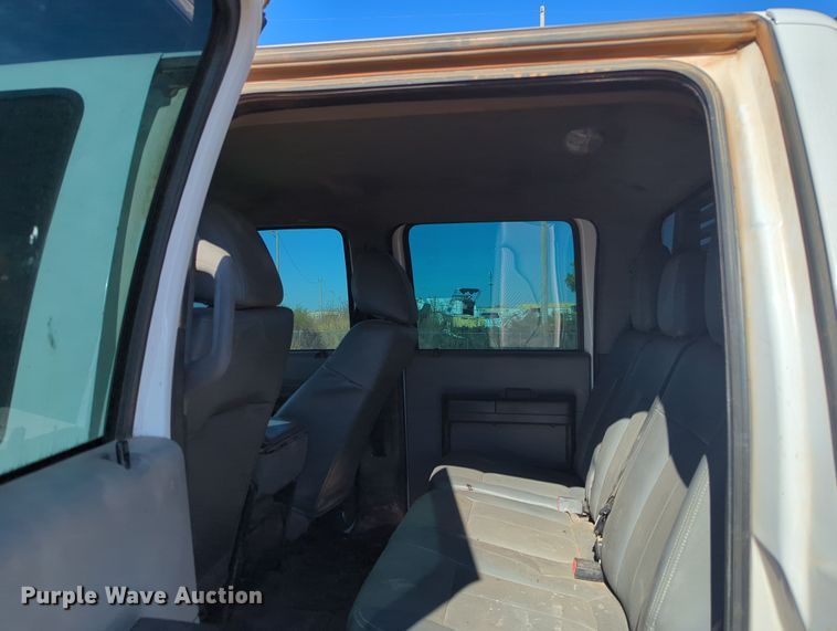 image for item OL9161 2015 Ford F250 Super Duty  Crew Cab pickup truck