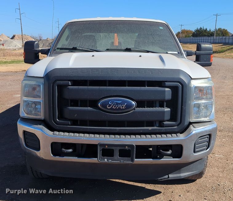 image for item OL9162 2016 Ford F250 Super Duty  Crew Cab pickup truck