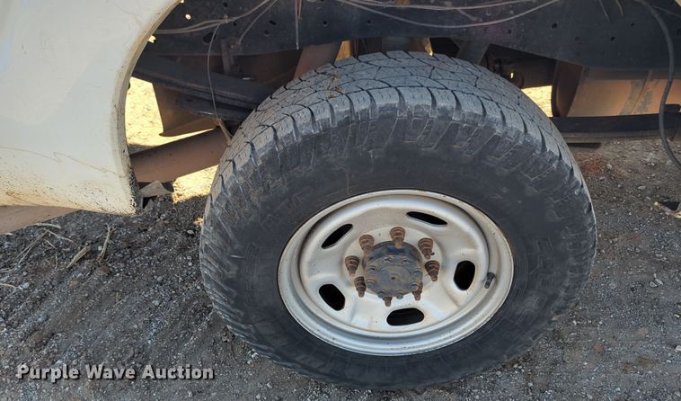 image for item OL9162 2016 Ford F250 Super Duty  Crew Cab pickup truck