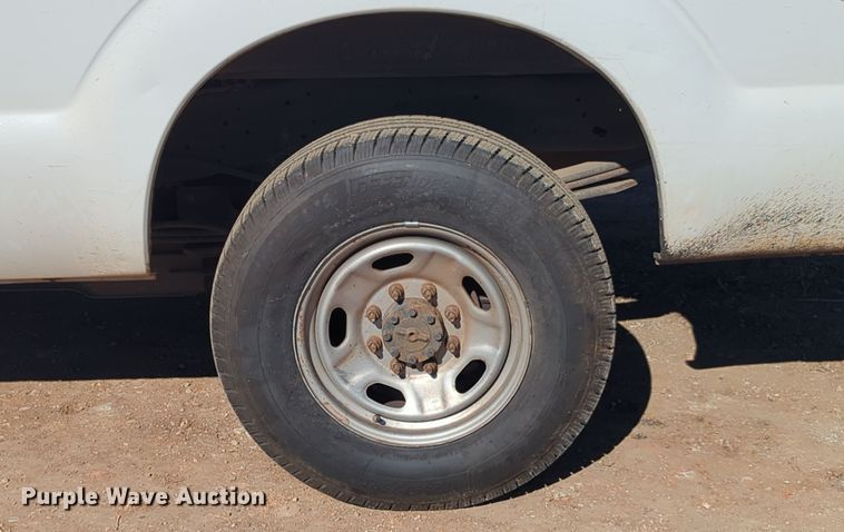 image for item OL9162 2016 Ford F250 Super Duty  Crew Cab pickup truck