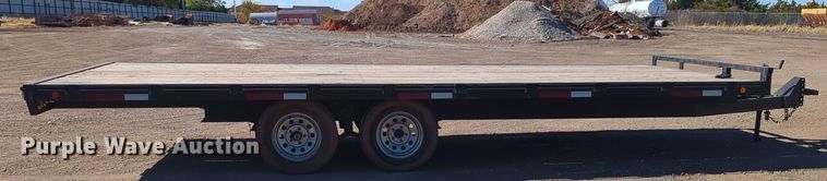 image for item OL9164 2016 Horse Creek  flatbed trailer