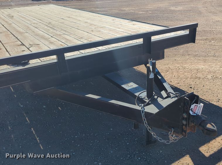 image for item OL9164 2016 Horse Creek  flatbed trailer