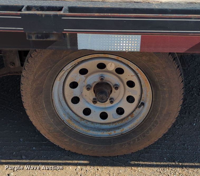 image for item OL9164 2016 Horse Creek  flatbed trailer