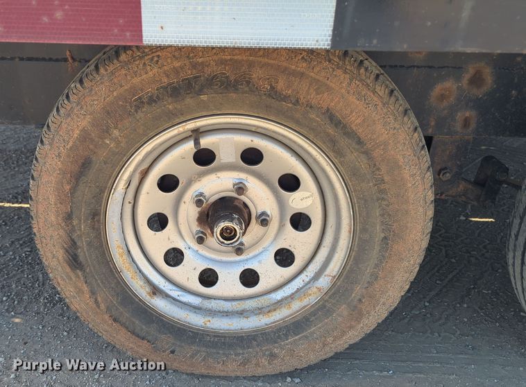 image for item OL9164 2016 Horse Creek  flatbed trailer