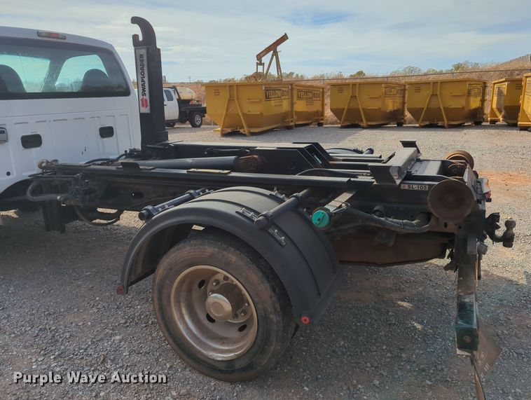 image for item OL9175 2010 Ford F550 Super Duty XL  hook lift truck