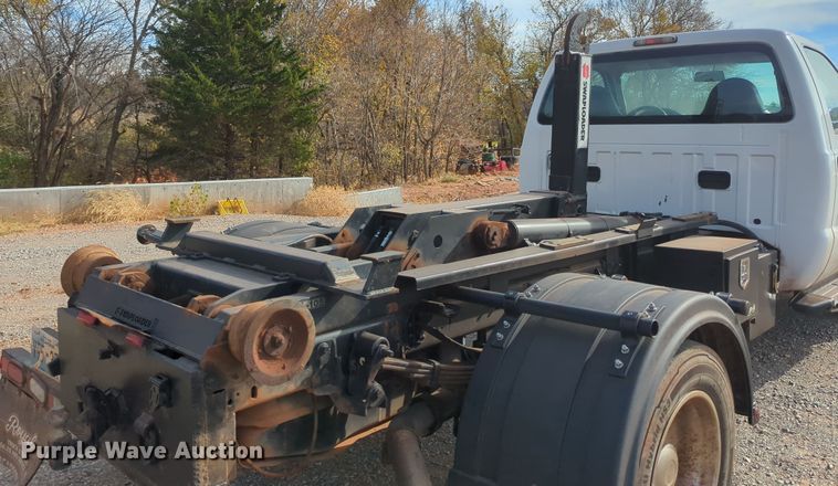 image for item OL9175 2010 Ford F550 Super Duty XL  hook lift truck
