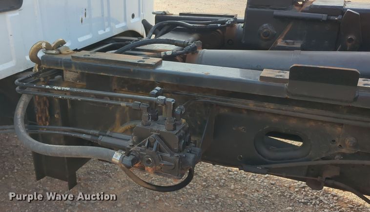 image for item OL9175 2010 Ford F550 Super Duty XL  hook lift truck