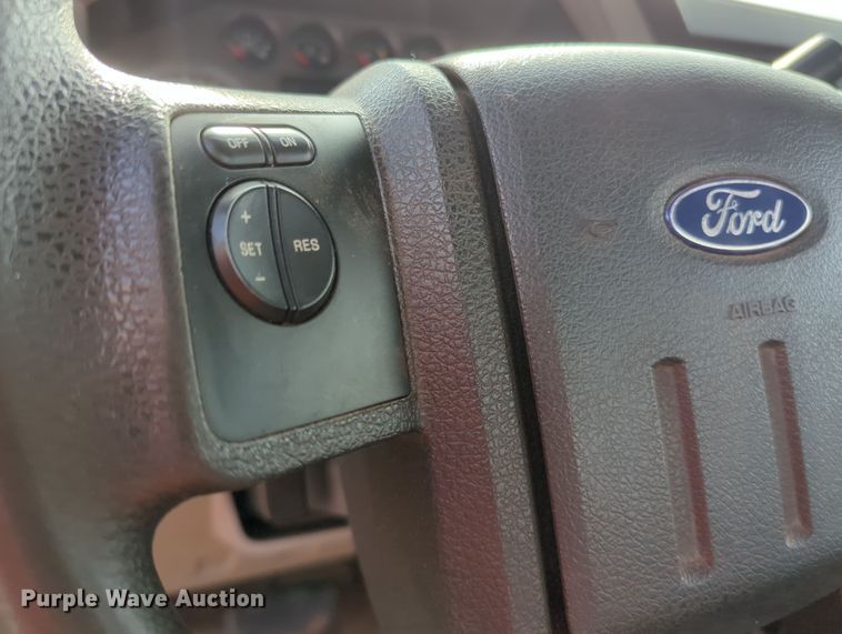 image for item OL9175 2010 Ford F550 Super Duty XL  hook lift truck
