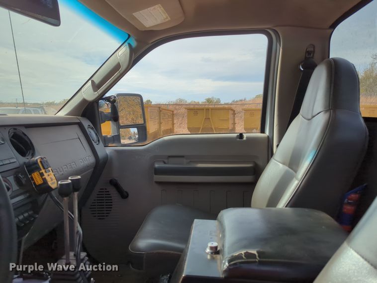 image for item OL9175 2010 Ford F550 Super Duty XL  hook lift truck