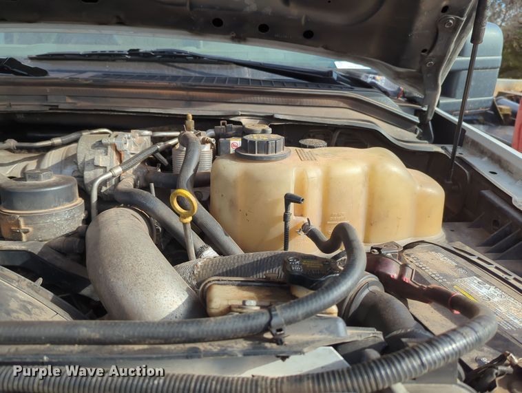 image for item OL9175 2010 Ford F550 Super Duty XL  hook lift truck