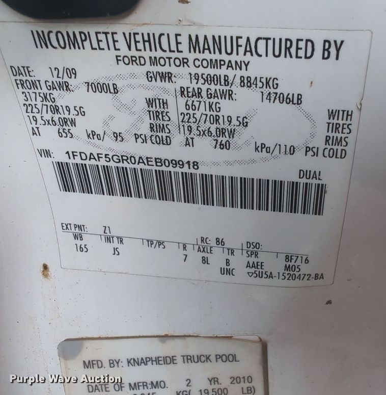 image for item OL9175 2010 Ford F550 Super Duty XL  hook lift truck