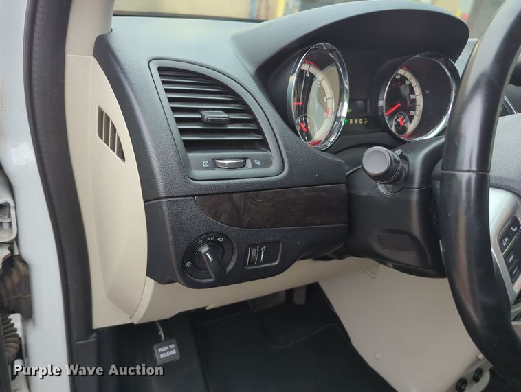 image for item OL9177 2016 Dodge Grand Caravan  van