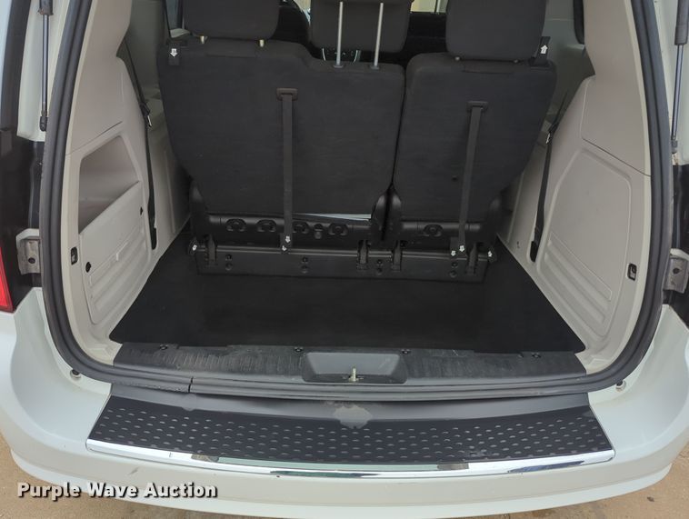 image for item OL9177 2016 Dodge Grand Caravan  van