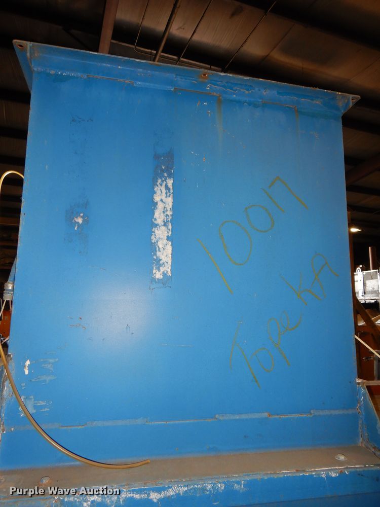 image for item OL9360 Balemaster 372AJLPUXZ9Z  horizontal baler