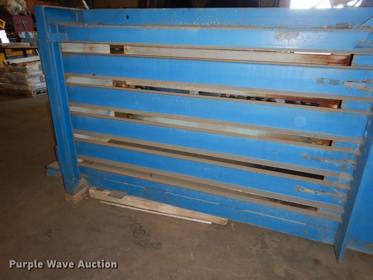 image for item OL9360 Balemaster 372AJLPUXZ9Z  horizontal baler