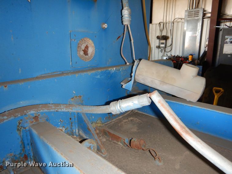 image for item OL9360 Balemaster 372AJLPUXZ9Z  horizontal baler