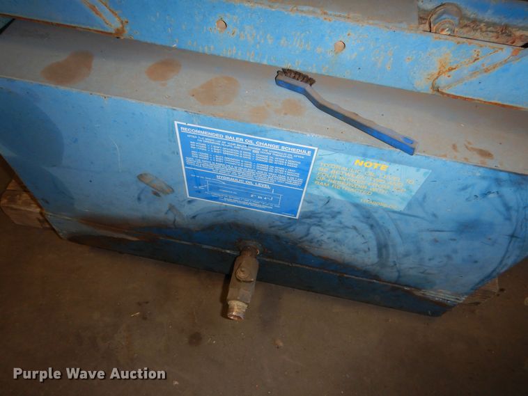 image for item OL9360 Balemaster 372AJLPUXZ9Z  horizontal baler