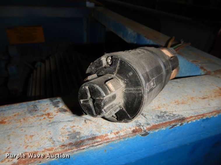 image for item OL9360 Balemaster 372AJLPUXZ9Z  horizontal baler