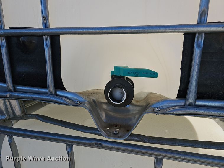 image for item OL9363 (41) Schutz 275 gallon totes