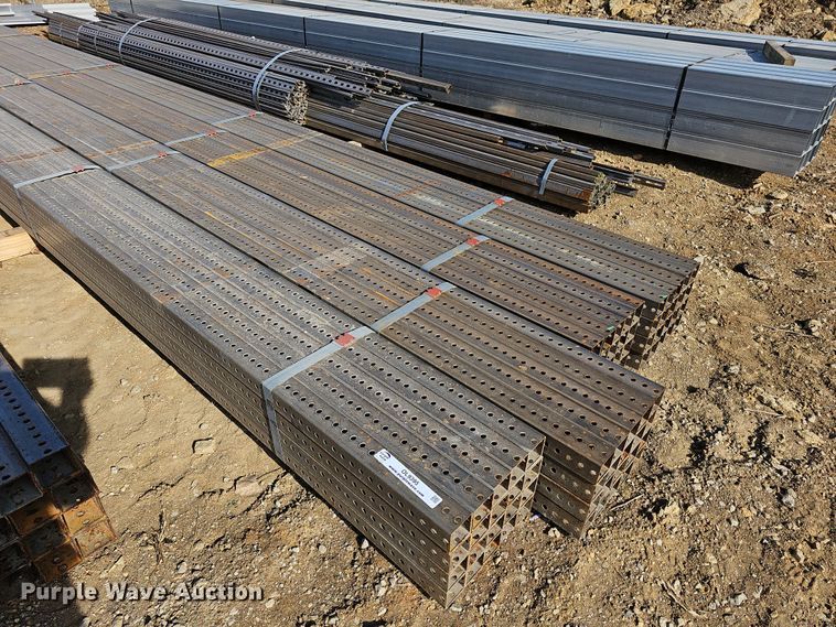 image for item OL9395 (80) perforated square tubing