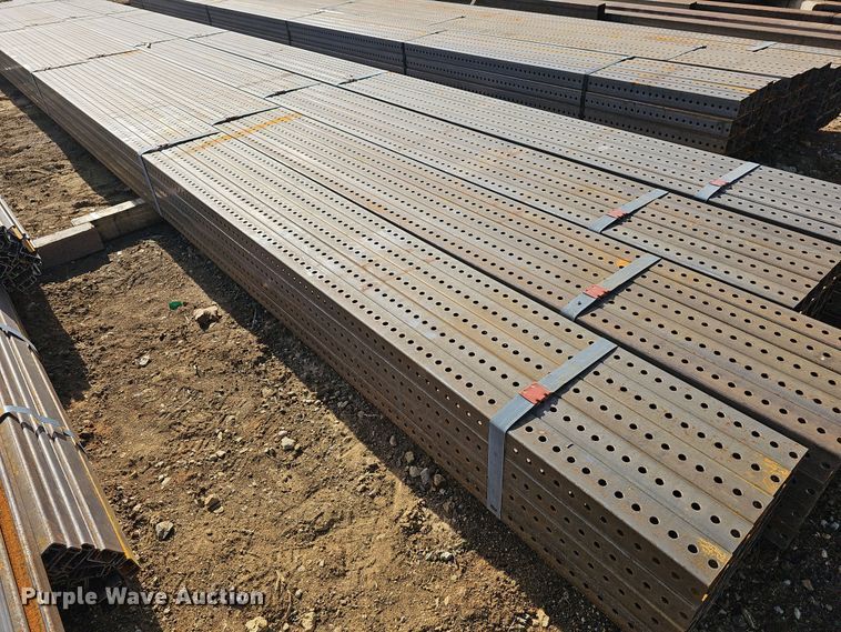 image for item OL9395 (80) perforated square tubing