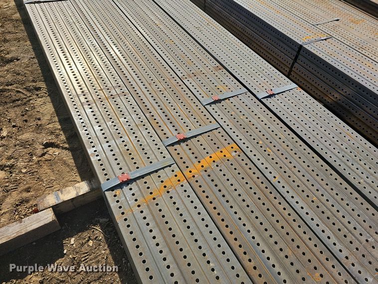 image for item OL9395 (80) perforated square tubing