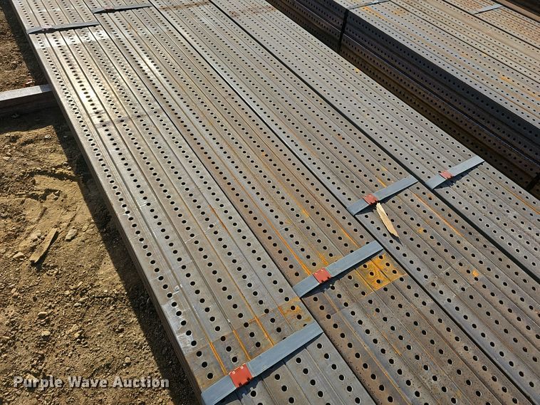 image for item OL9395 (80) perforated square tubing