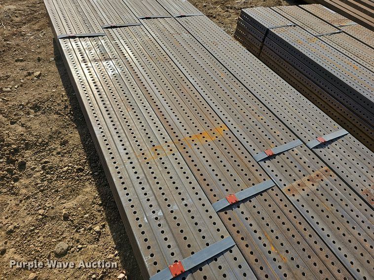 image for item OL9395 (80) perforated square tubing