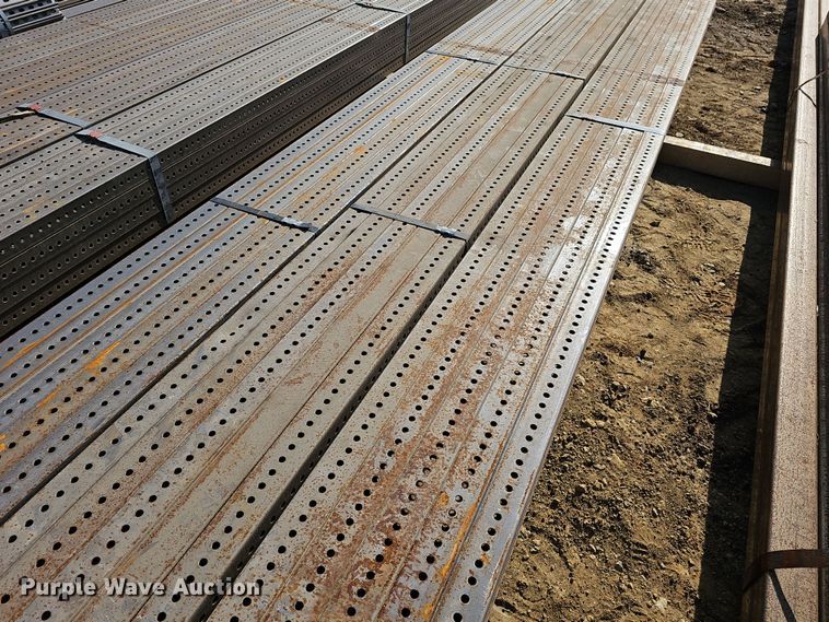 image for item OL9396 (60) perforated square tubing